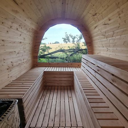 Loft Apartment Mit Grosser Badewanne A Mugeln Exterior foto