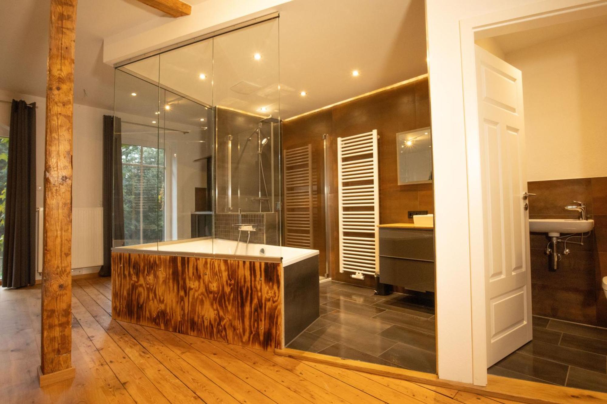 Loft Apartment Mit Grosser Badewanne A Mugeln Exterior foto